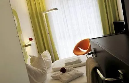 Arte 4* كريمس ان دير دوناو